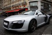 th_312997139_AudiR8_127_122_248lo.jpg