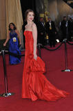 http://img278.imagevenue.com/loc176/th_27182_celebrity_paradise.com_TheElder_AnneHathaway127_122_176lo.jpg