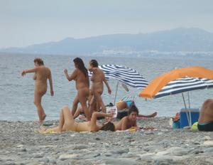 Voyeur of Naked Beach Sluts 01 x75-w1knh9cpgn.jpg