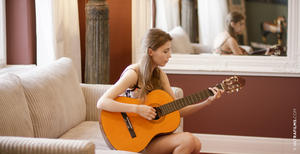 Mila Azul - Girl Who Loves Guitar -o6r42erg26.jpg