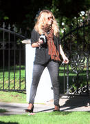 http://img278.imagevenue.com/loc517/th_41615_Mary_Kate_Olsen_Spent_at_a_friends_house3_122_517lo.jpg